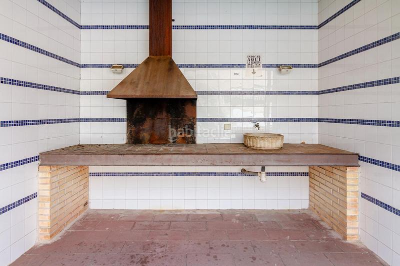 Foto c204f79f-2c31-48a8-b7e1-74c5f0b03ef4. Piso amplio piso con jardín, barbacoa y piscina comunitaria en Gavà