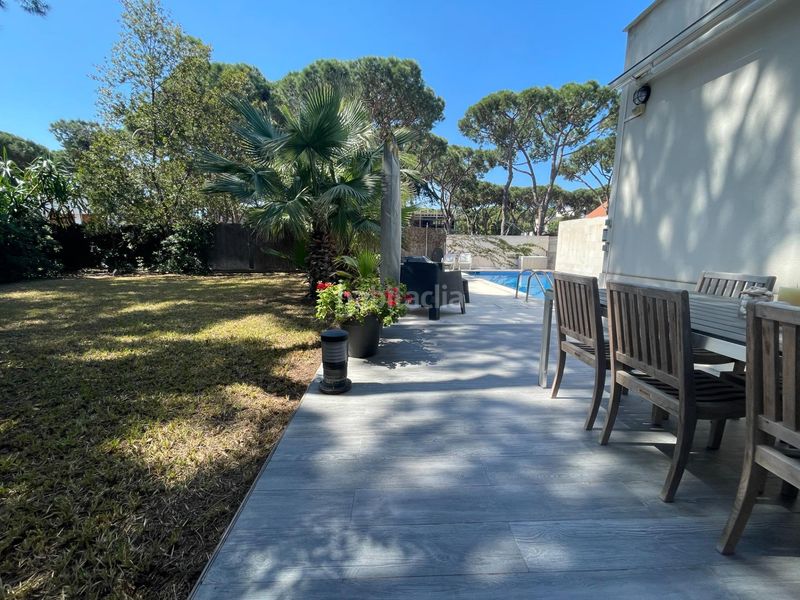 Foto 070e4d69-b922-4e0c-b9b6-9329c0d806d2. Casa con riscaldamento parcheggio piscina in Gava Mar Gavà