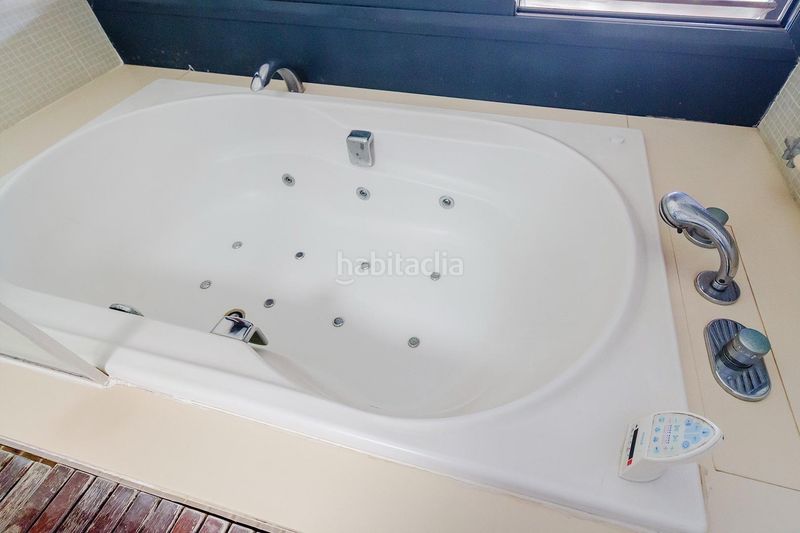 Foto e186ab7d-f4be-4a87-87a1-98ef4ec3e8fd. Casa con riscaldamento parcheggio piscina in Gava Mar Gavà