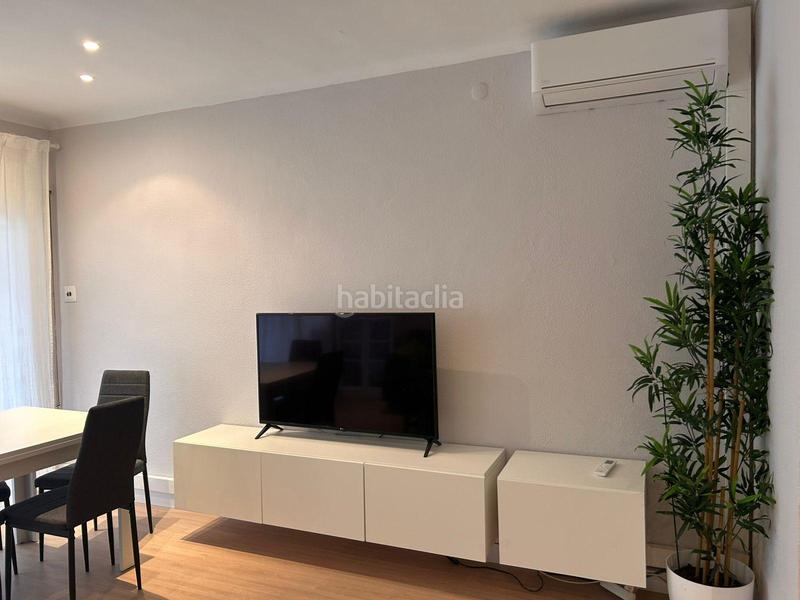 Foto c3c14cf5-f169-4ed7-b5e5-dff9d2a6f5fb. Location appartement avec parking dans La Pineda Castelldefels