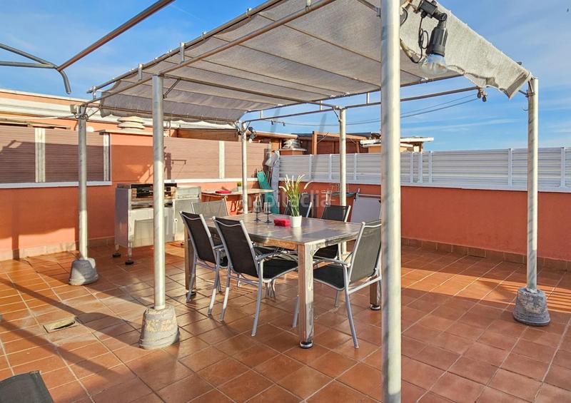 Foto 16980042-d1c7-4ddb-8c61-c91c38e095d3. Penthouse with heating parking pool in Bonavista Vendrell (El)