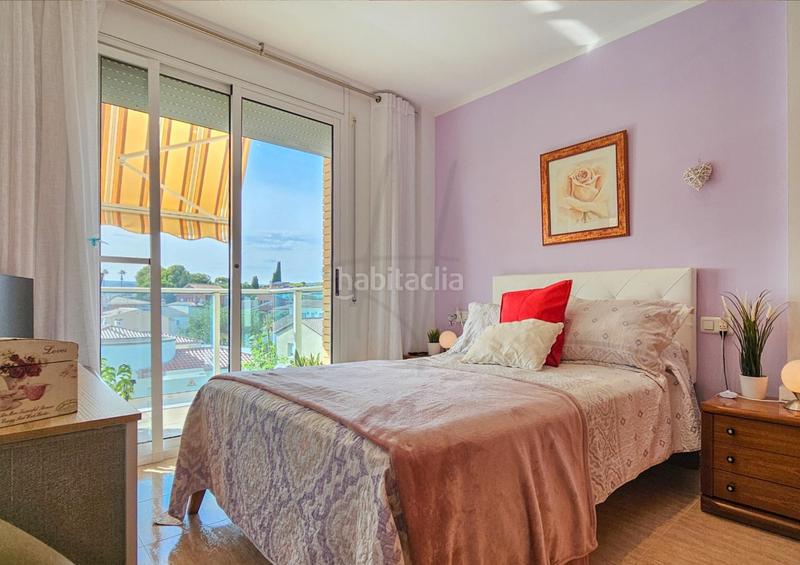 Foto 56928cb2-9ea5-46d4-95f8-3a036179a05a. Penthouse with heating parking pool in Bonavista Vendrell (El)