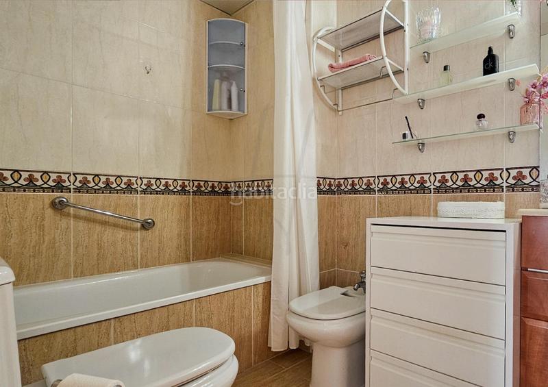 Foto 9638ea18-e0b4-4483-87fb-9ab19c4f83d8. Penthouse with heating parking pool in Bonavista Vendrell (El)