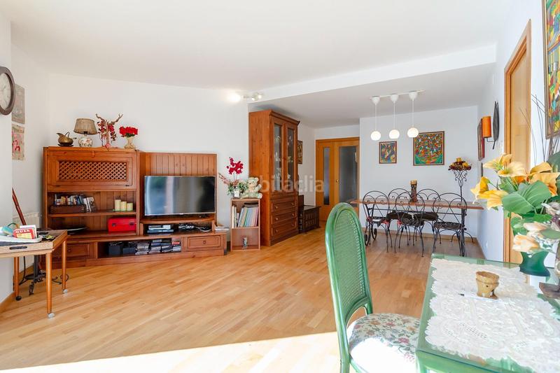 Foto 9cc340ff-e235-4190-bd12-3b90526230a9. Appartamento con riscaldamento parcheggio piscina in Castelldefels