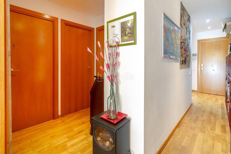 Foto a8f5662d-06a4-49ff-8d95-7f828a80d509. Appartamento con riscaldamento parcheggio piscina in Castelldefels