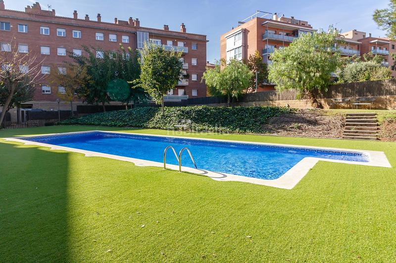 Foto db02cb38-fd01-4141-bdad-aa6edc2904f2. Appartamento con riscaldamento parcheggio piscina in Castelldefels