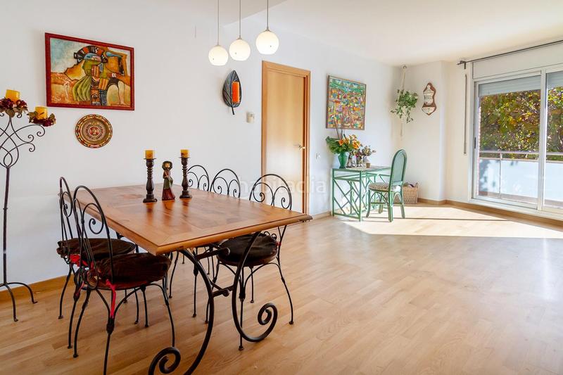 Foto e27afdee-64db-410f-9ef4-ec8d2a35e79d. Appartamento con riscaldamento parcheggio piscina in Castelldefels