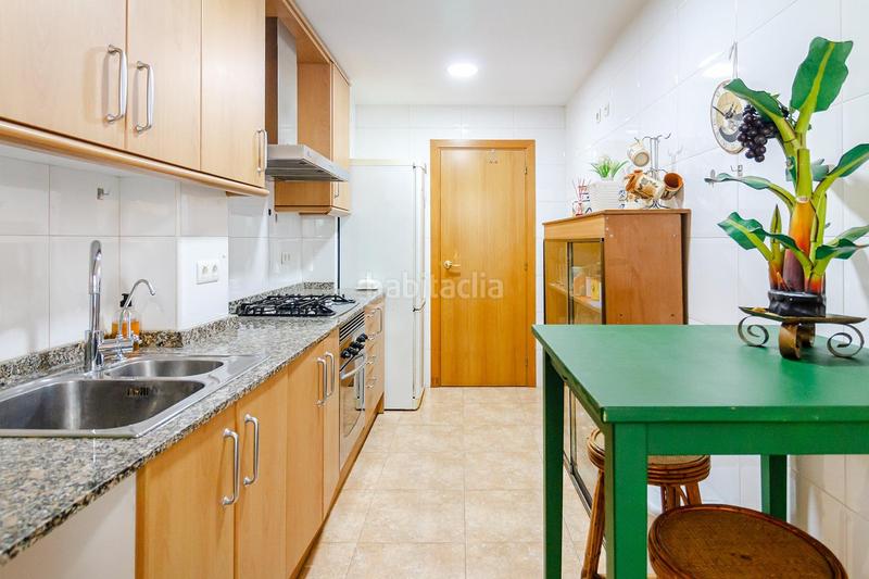 Foto f53ed966-7fbb-4684-9fcb-fdc6ac14c5b0. Appartamento con riscaldamento parcheggio piscina in Castelldefels