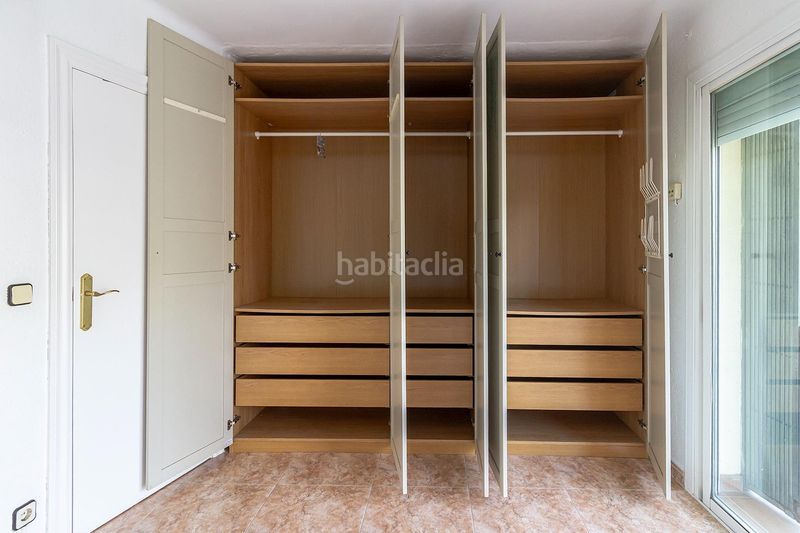 Foto 19f4d948-5142-4d34-9e1f-3bef6549676c. Pis amb calefacció aparcament a Baixador Castelldefels
