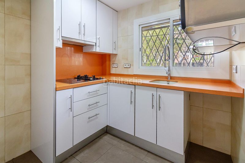 Foto 1ef1c45e-8c18-49c6-af3c-96ac2a23fdc6. Pis amb aparcament a Baixador Castelldefels