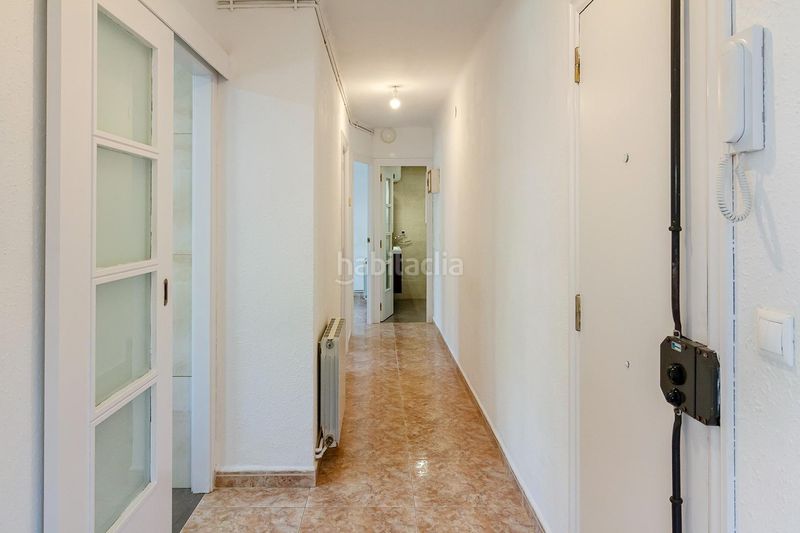 Foto 32178010-f6bb-4b1c-8973-a71a718bc88b. Pis amb aparcament a Baixador Castelldefels