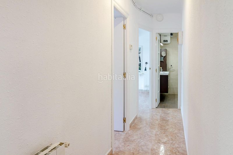 Foto 3f2746b6-acec-4886-93f6-f5238195fd36. Pis amb aparcament a Baixador Castelldefels