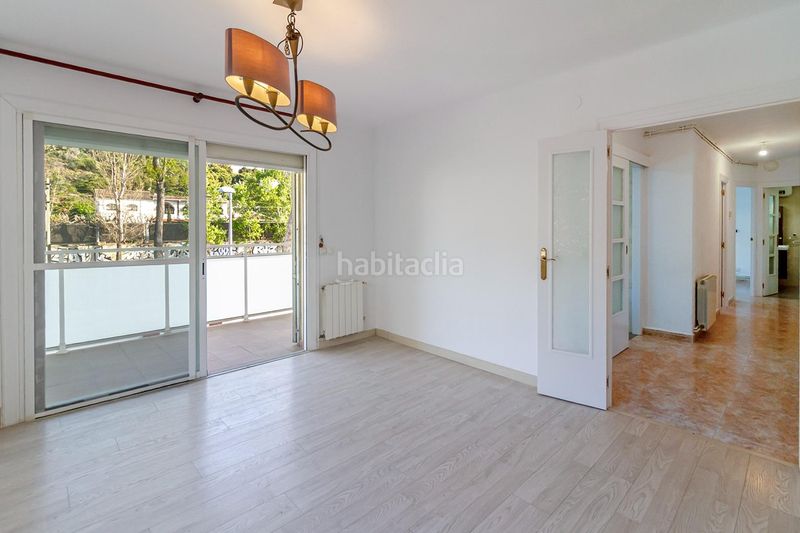 Foto c1ba482c-7b24-4b80-a9d2-62ba73074713. Pis amb aparcament a Baixador Castelldefels