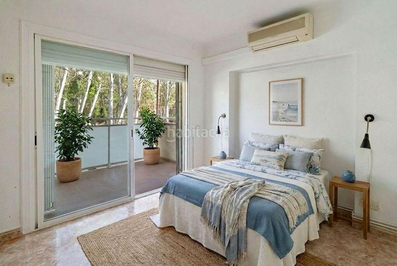 Foto cc4b7733-dc0e-480a-b940-4b2659eaed98. Pis amb aparcament a Baixador Castelldefels