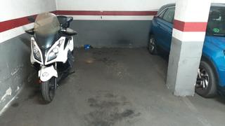 Parking voiture  Carrer santa marta. Parking en castelldefels zona el castillo