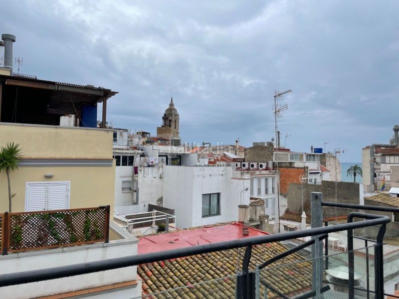 Foto 6e9ba34e-cbed-4b0a-b5f1-c68ae406c4ed. Edifici a Centre Sitges