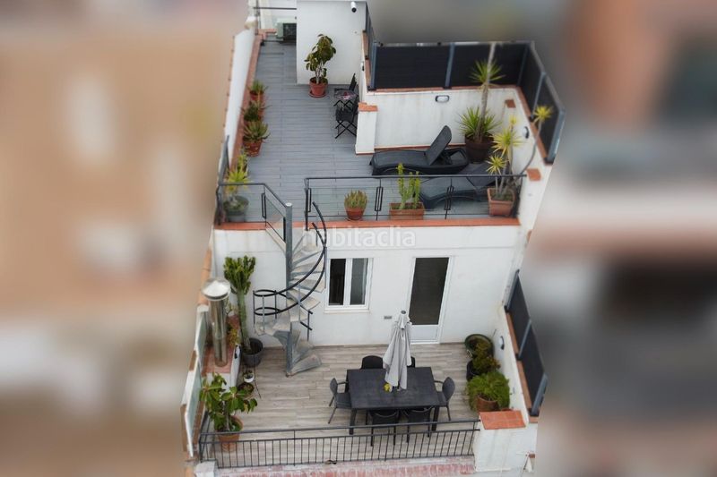 Foto b7b90e2e-98de-40a0-b8a0-ab8c5bf8cedf. Edifici a Centre Sitges