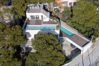 Maison  Passeig ronda. Excepcional villa en la mejor zona residencial de castelldefels