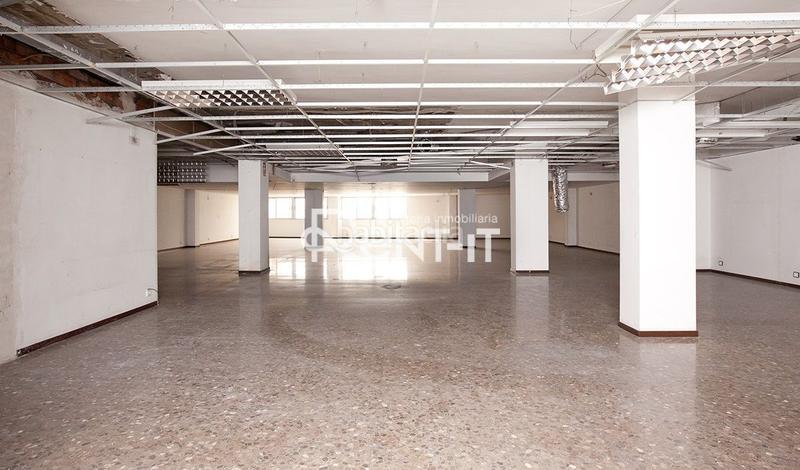 Foto dbb14bdd-6c9d-47e1-992f-f8d9484acbf6. Miete büro in La Nova Esquerra de l´Eixample Barcelona