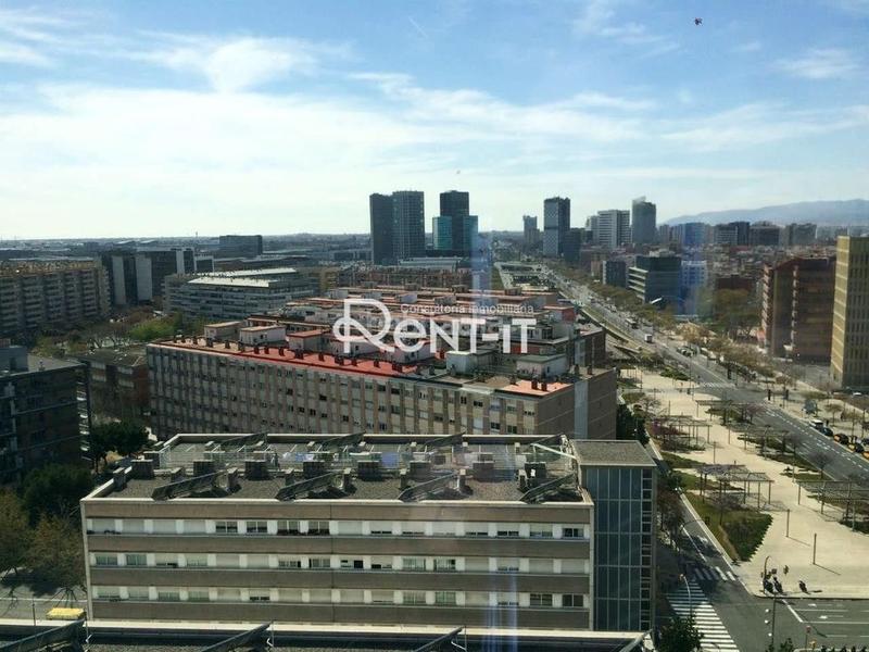 Foto 247b276e-e0b2-4c70-92aa-79e43eb809e5. Miete büro mit parking in La Marina del Port Barcelona