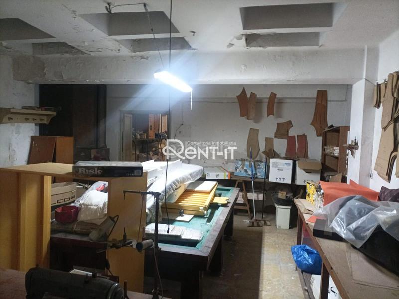 Foto 0e43f99b-daf0-4e49-98ed-d661c32108b9. Lloguer local comercial a Centre Sant Boi de Llobregat