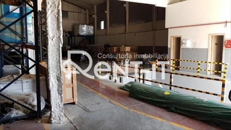 Foto d8c21103-f464-44ed-8806-fa271d183279. Rent industrial building in Casablanca Sant Boi de Llobregat