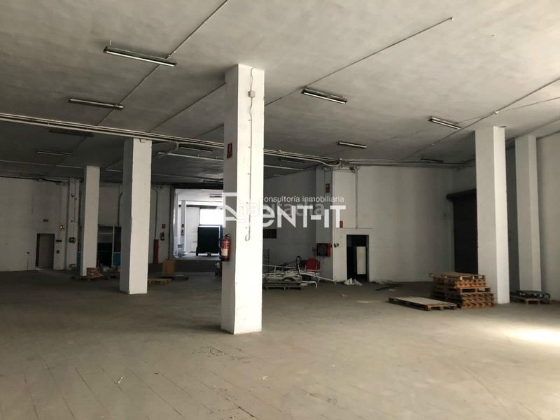 Foto 94940452-7d35-4fa3-8483-8f9ff81b5b77. Alquiler nave industrial  de 8.000 m2 en poligono fonollar. en Sant Boi de Llobregat