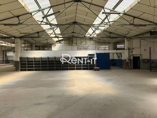 Miete Fabrikhalle in Centre. Nave industrial de 8.000 m2 en poligono fonollar.