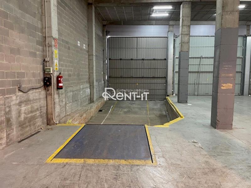 Foto 801db604-941d-4ebe-b9b3-9da87bae5bd3. Rent industrial building in El Pla Sant Feliu de Llobregat