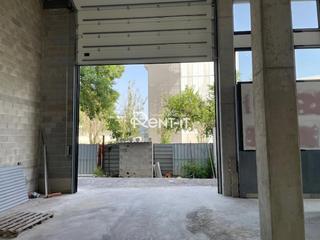 Lloguer Local Comercial  Juan carlos i. Local comercial de 370 m2 gran via sur.