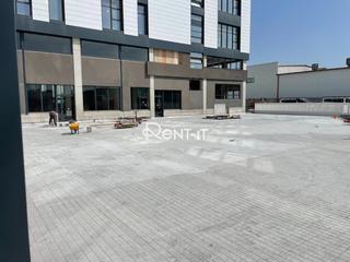 Location Local commercial  Juan carlos i. Local comercial de 356m2 gran via sur.