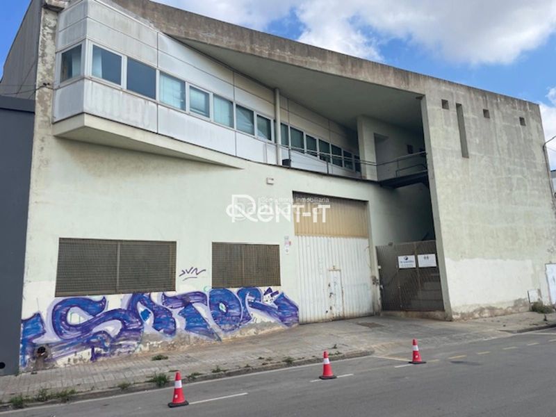 Foto 846eb728-5ff1-48cb-86c7-e46220ceb7e5. Fabrikhalle in Vilamarina Viladecans