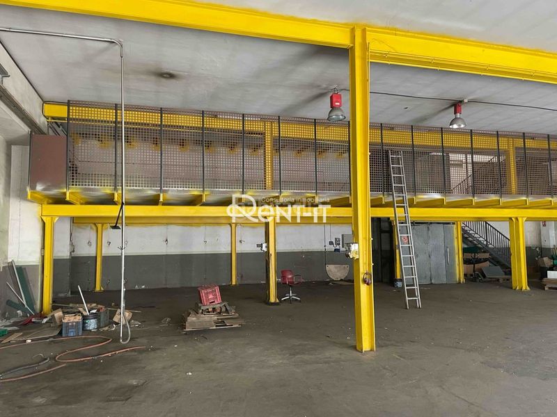 Foto e8ecbee4-c89a-45cd-8361-97001df9e8bc. Fabrikhalle in Vilamarina Viladecans
