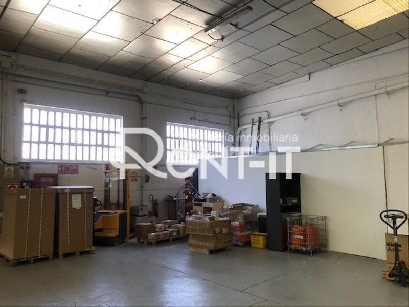 Foto 783a4959-c817-4733-b127-d85b5ce25b69. Lloguer nau industrial a Casablanca Sant Boi de Llobregat
