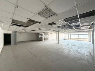 Alquiler Oficina  Fabregada. Oficina de 265m2 en planta industrial a reformar, hospitalet.