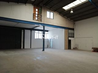 Location Bâtiment à usage industriel  Cobalt. Nave industrial en alquiler de 380 m2 en hospitalet