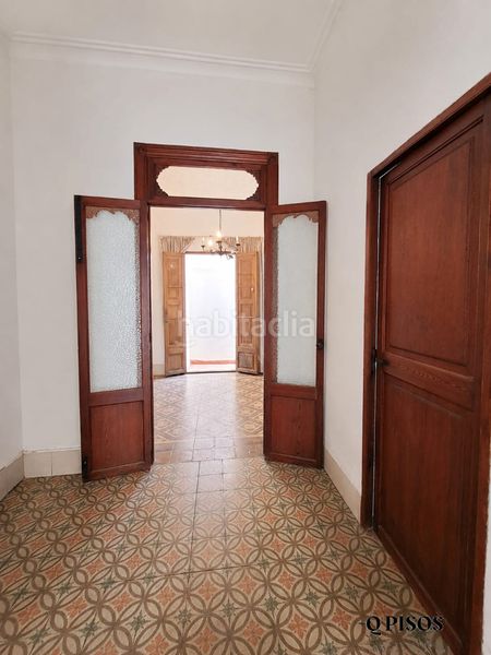 Foto 01db0fd8-550b-46ac-ba33-2936b2bd14c1. Planta baixa a Santa Catalina Palma de Mallorca
