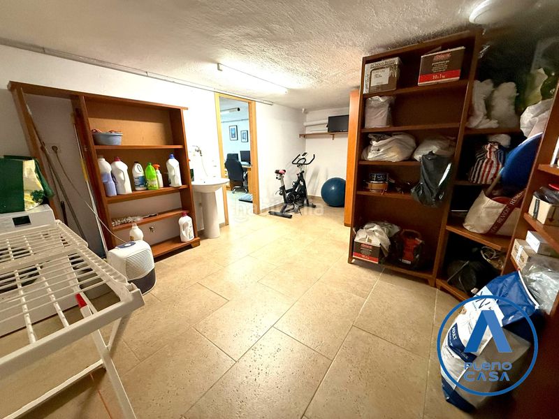 Foto a7891a3a-2c1a-4140-bc0d-8c4f1578a312. Casa aparellada a Centro Mijas