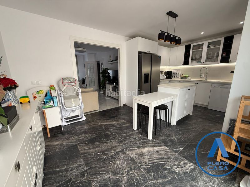 Foto b2c3323e-c4a2-456d-9fb2-6867734922f9. Casa aparellada a Centro Mijas