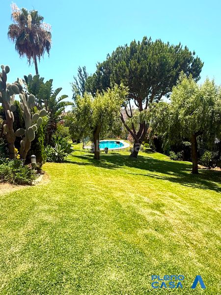 Foto bc1db2e0-318c-47fb-bd24-9f250aedf963. Casa adossada amb xemeneia piscina a campo de Mijas Mijas