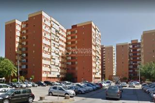 Pis  Av. de la mujer trabajadora. Piso en venta en sevilla