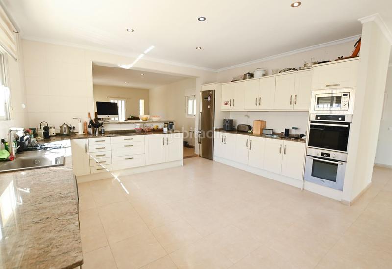 Foto 11ea3a42-2f6d-4dd9-a1be-10bce67d720e. House with pool in La Empedrola Calp