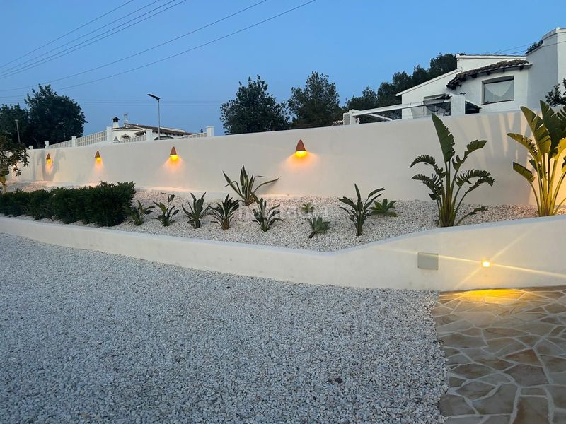 Foto ed0c4b99-c64e-43cd-aa81-48cd7dc37962. Casa amb piscina a La Empedrola Calp
