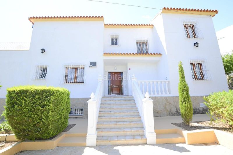 Foto 8c9192bc-bef0-4336-9183-1859bf5ed82d. Casa amb piscina a Marisol Park - Ortembach - Los Almendros Calp