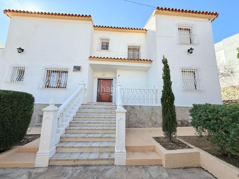 Foto f4ef7132-5917-493d-8165-ebd2742ef7e4. Casa amb piscina a Marisol Park - Ortembach - Los Almendros Calp