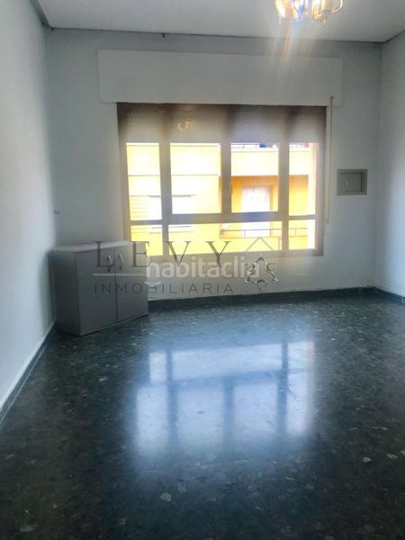 Foto 7d5e4611-19ec-4e7e-99a5-9b43d7480f20. Flat with heating in Centro Melilla