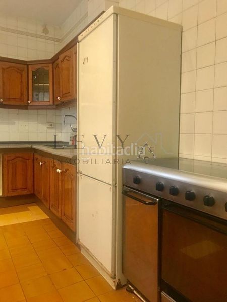 Foto a4a9f3dc-0b76-417e-8c85-78f273389cda. Flat with heating in Centro Melilla