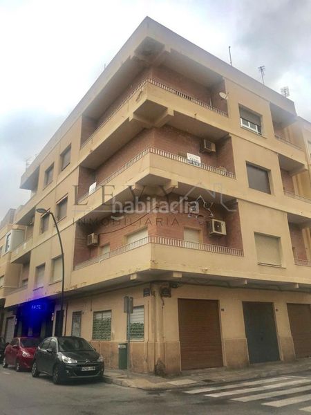 Foto bd757742-1ddf-40bf-b3f8-beccd4b1011b. Flat with heating in Centro Melilla