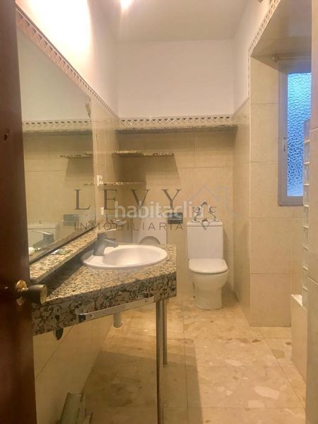 Foto ed7e07d5-7741-4111-a006-8d5d5c1fbd45. Flat with heating in Centro Melilla