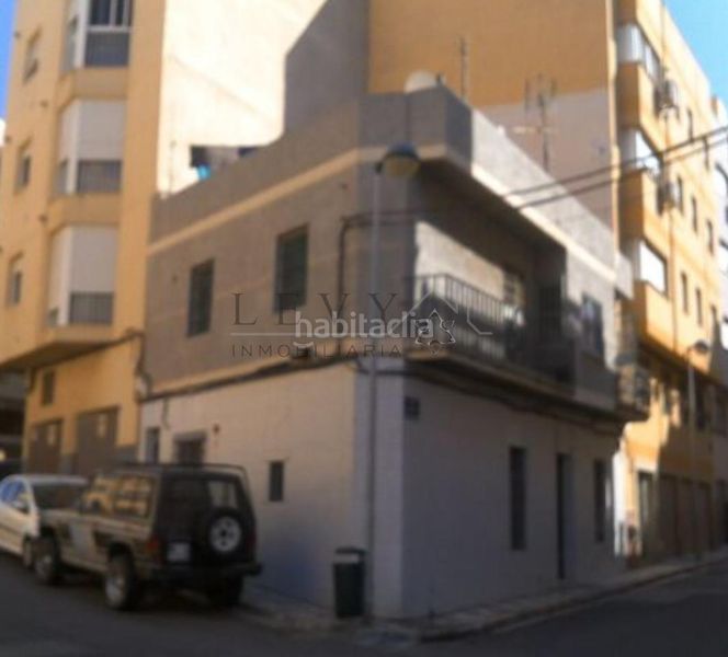 Foto 58add9b7-cffa-4836-9c9c-d73a7f6b32ce. Piso en Isaac Peral Melilla